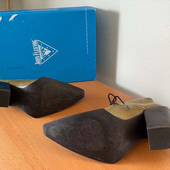 Fluevog Swordfish "Surrealistic Pizza" green boot - size 10 - Picture 5 of 5